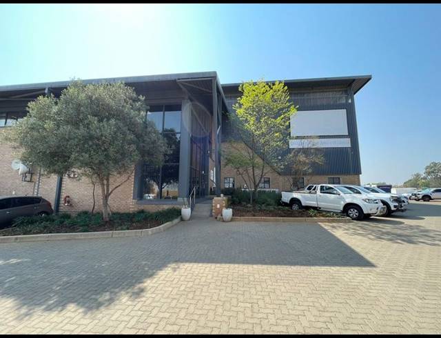 INDUSTRIAL PROPERTY TO RENT IN RANDJESFONTEIN
